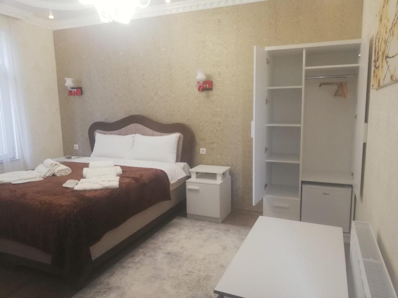 იყიდება სახლი ტაბიძის პიველი ჩიხი ნომერი 20