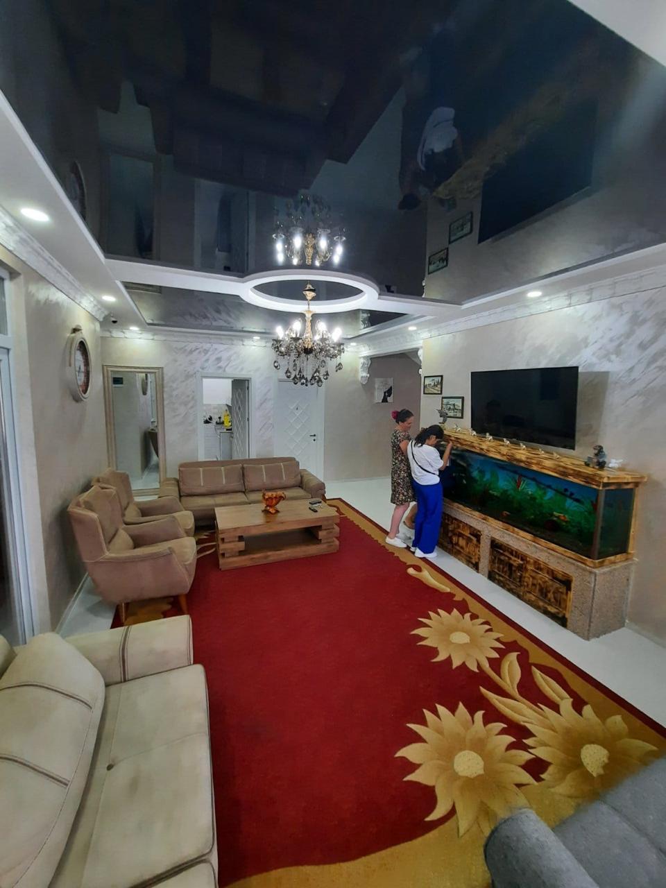 იყიდება სახლი ტაბიძის პიველი ჩიხი ნომერი 20